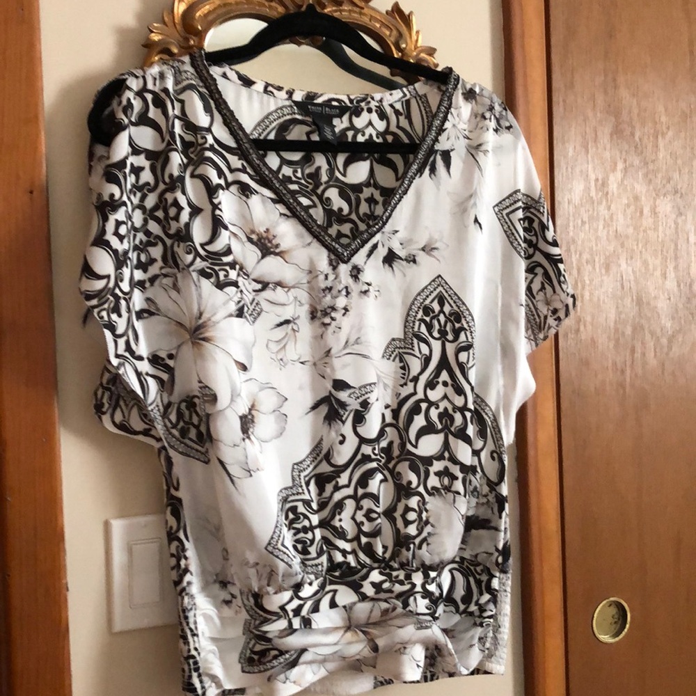 ELEGANT SATIN TOP